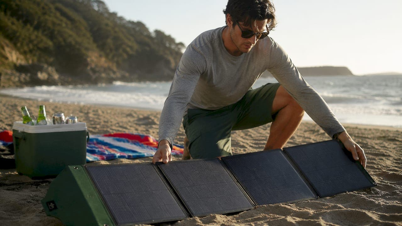 How a Solar Folding Panel Works: 2026 Guide